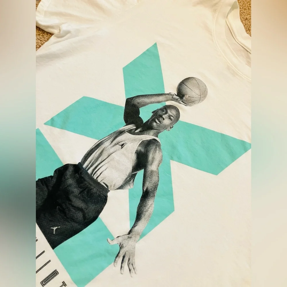 Nike Jordan Retro 11 Low T-Shirt White/Emerald Men's S-M